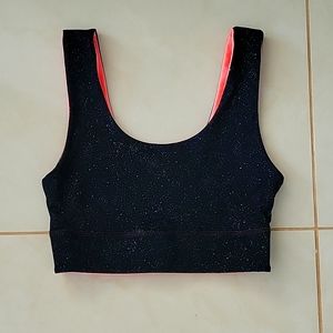 Reversible sport bra